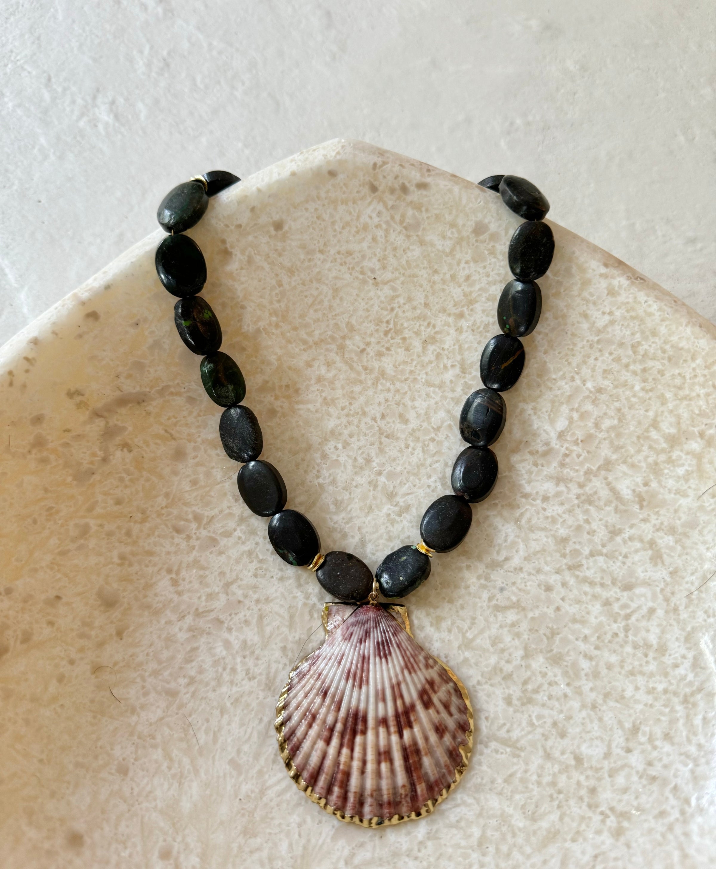 Sonor Tourmaline Sea Shell Necklace