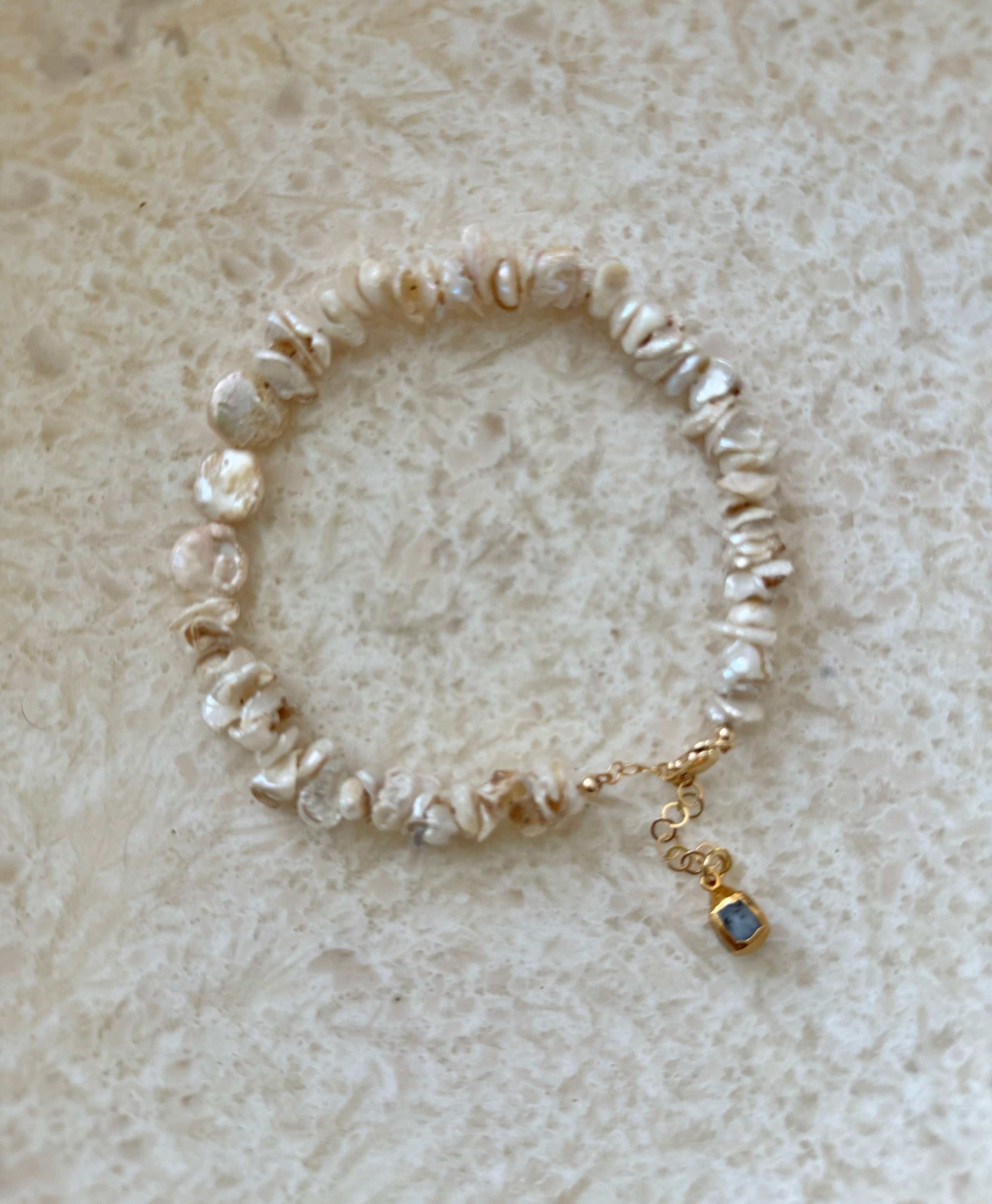 Frothe Pearl Mother of Pearl Cube charm Anklet