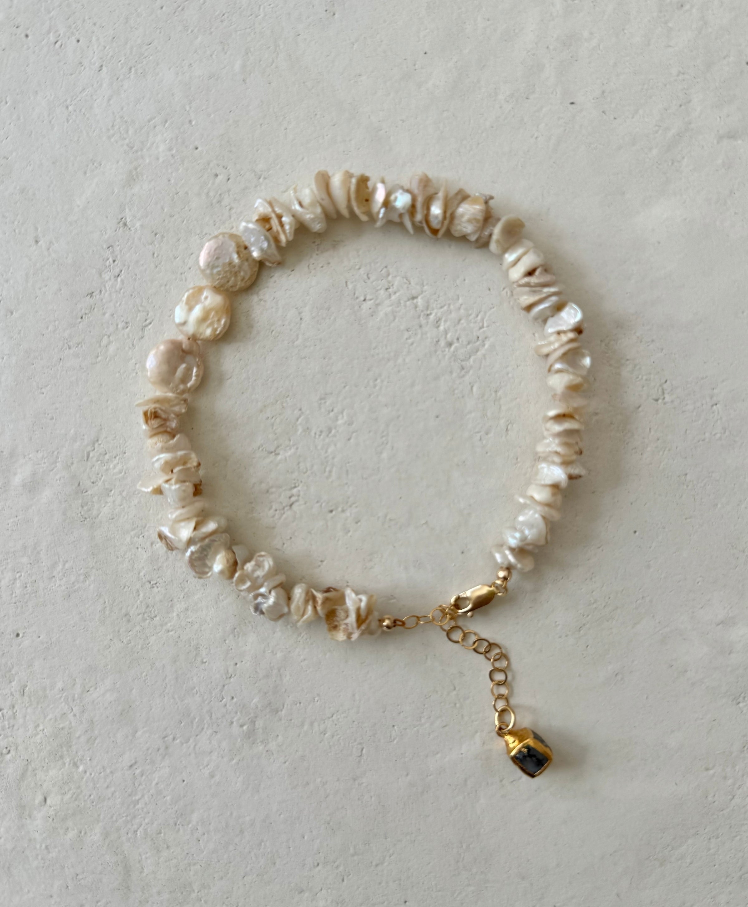 Frothe Pearl Mother of Pearl Cube charm Anklet