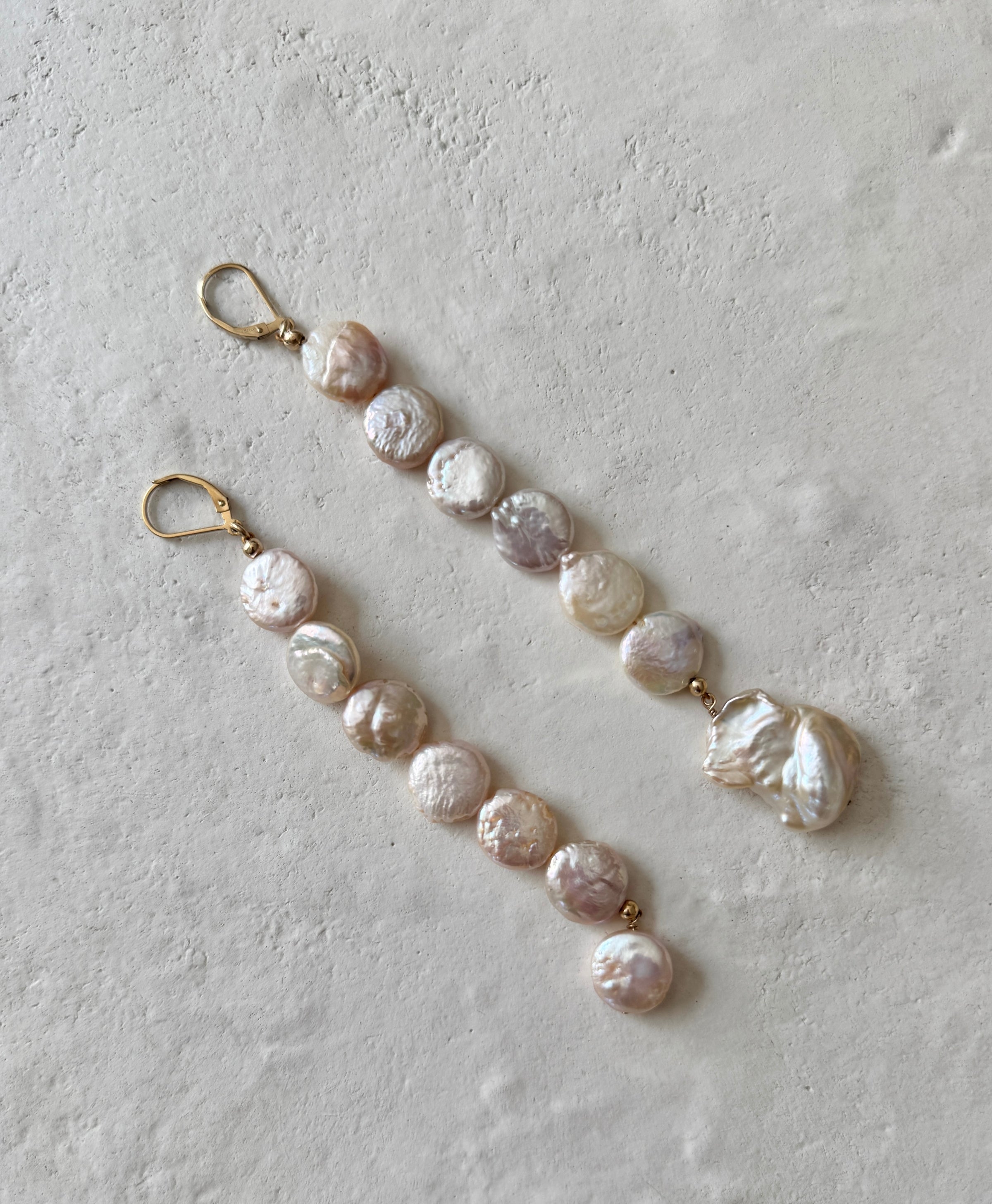 Puesta Pearl Earring Set