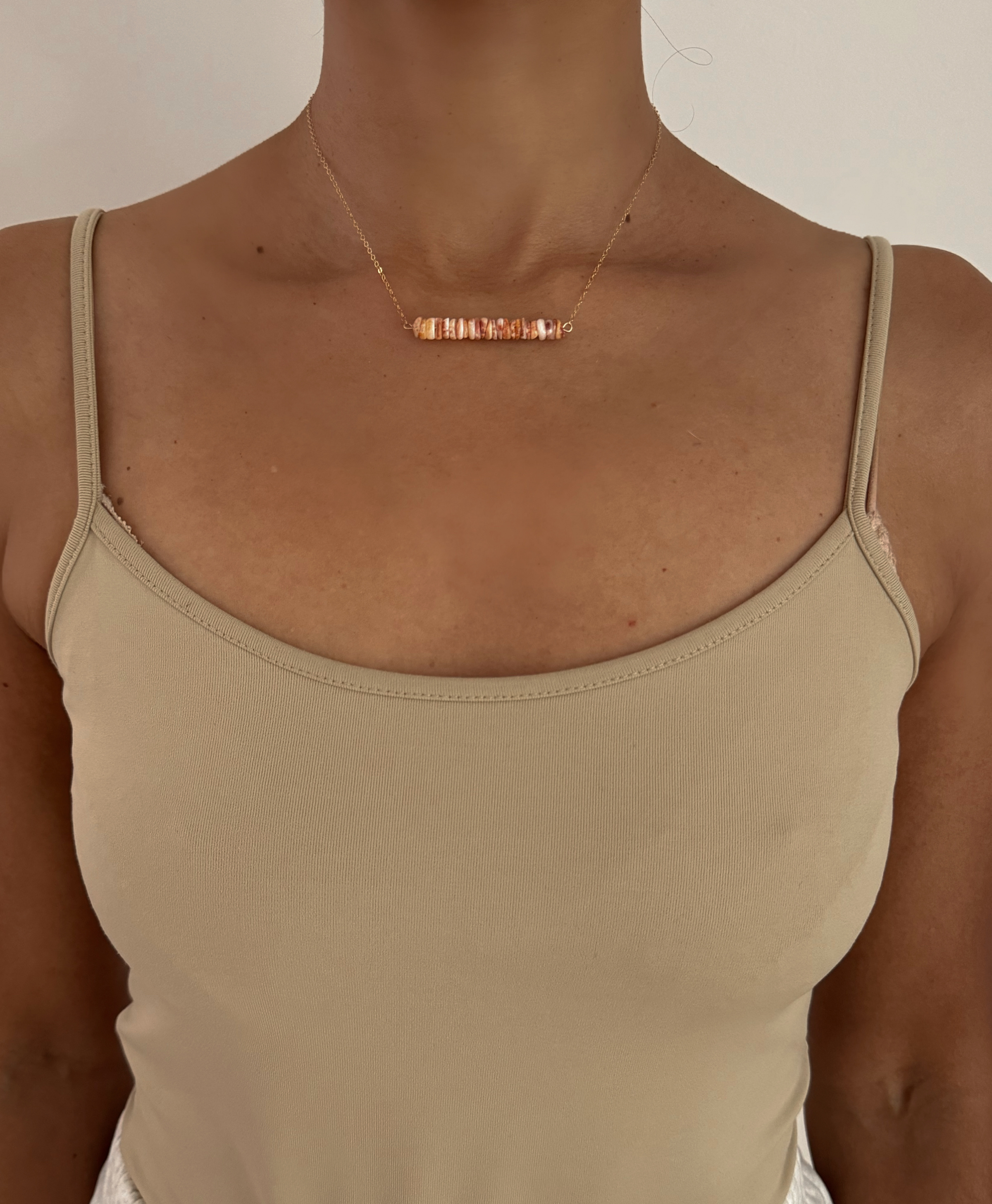Espina Strength Bar Spiny Oyster Necklace