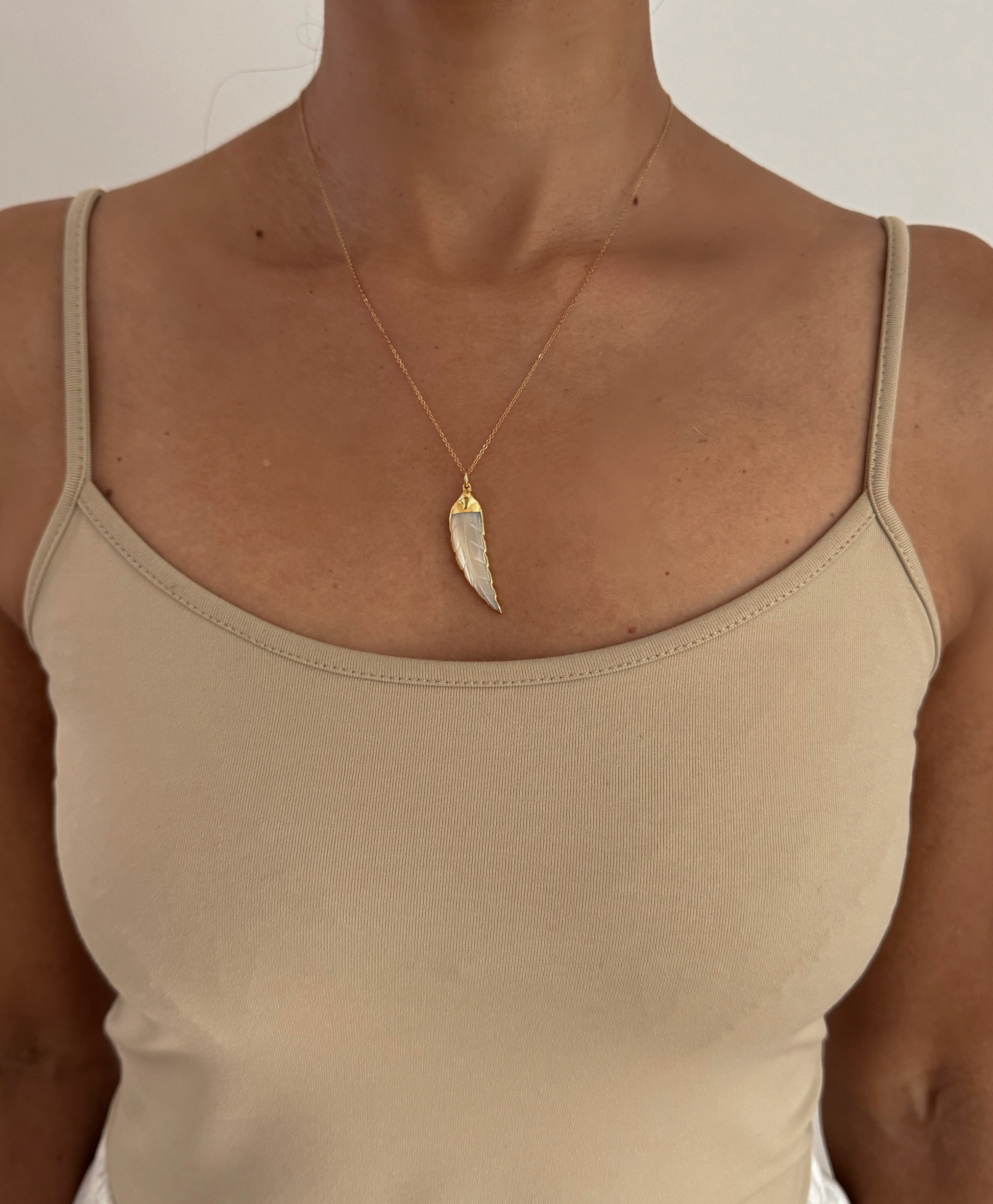 Vuelta Moonstone Leaf Pendant Necklace