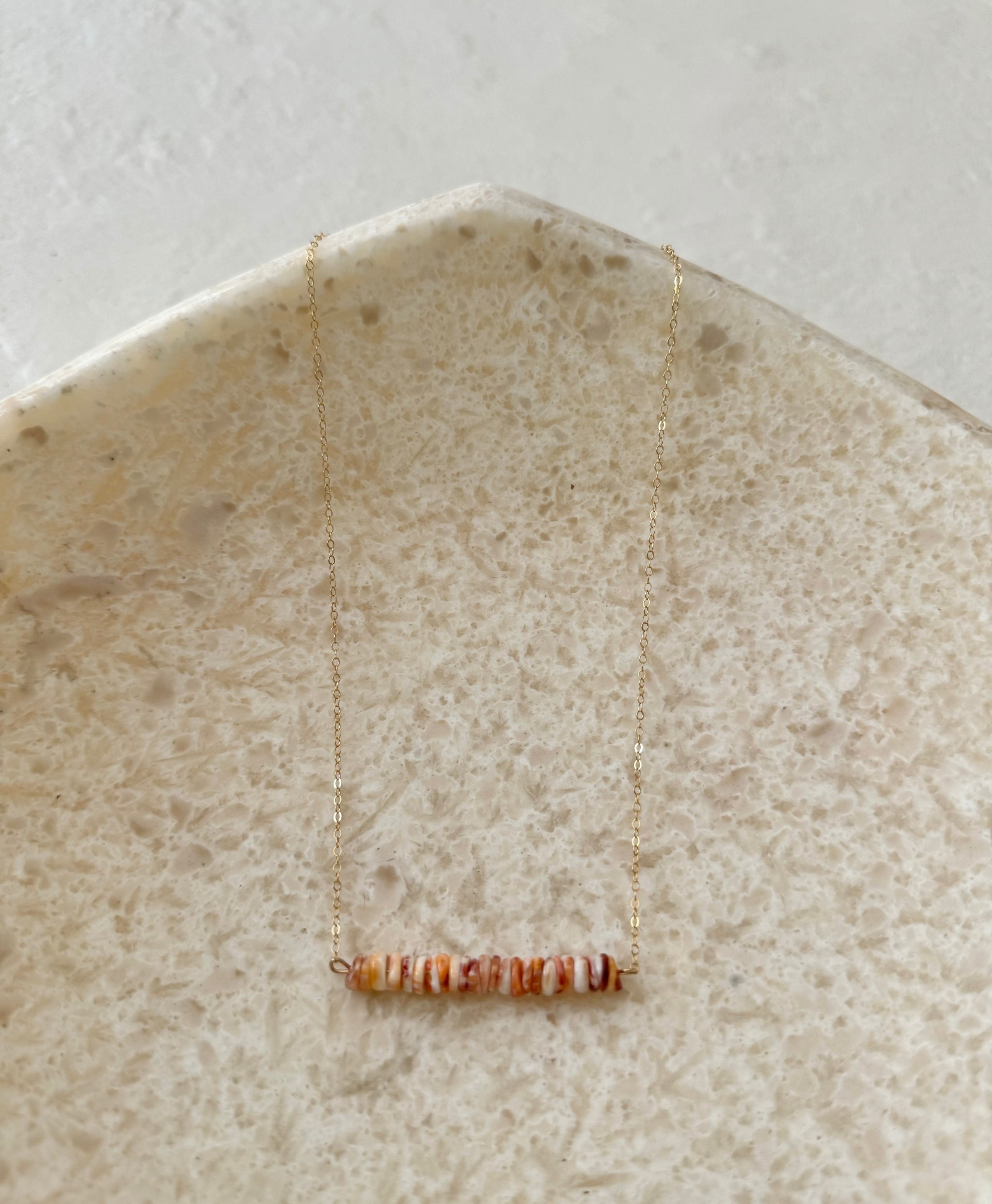 Espina Strength Bar Spiny Oyster Necklace