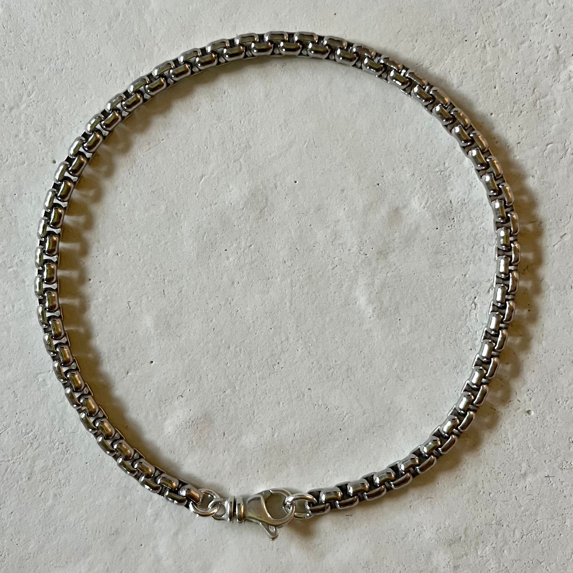 Don Rhodium Sterling Silver Rounded Venetian Box Chain Bracelet