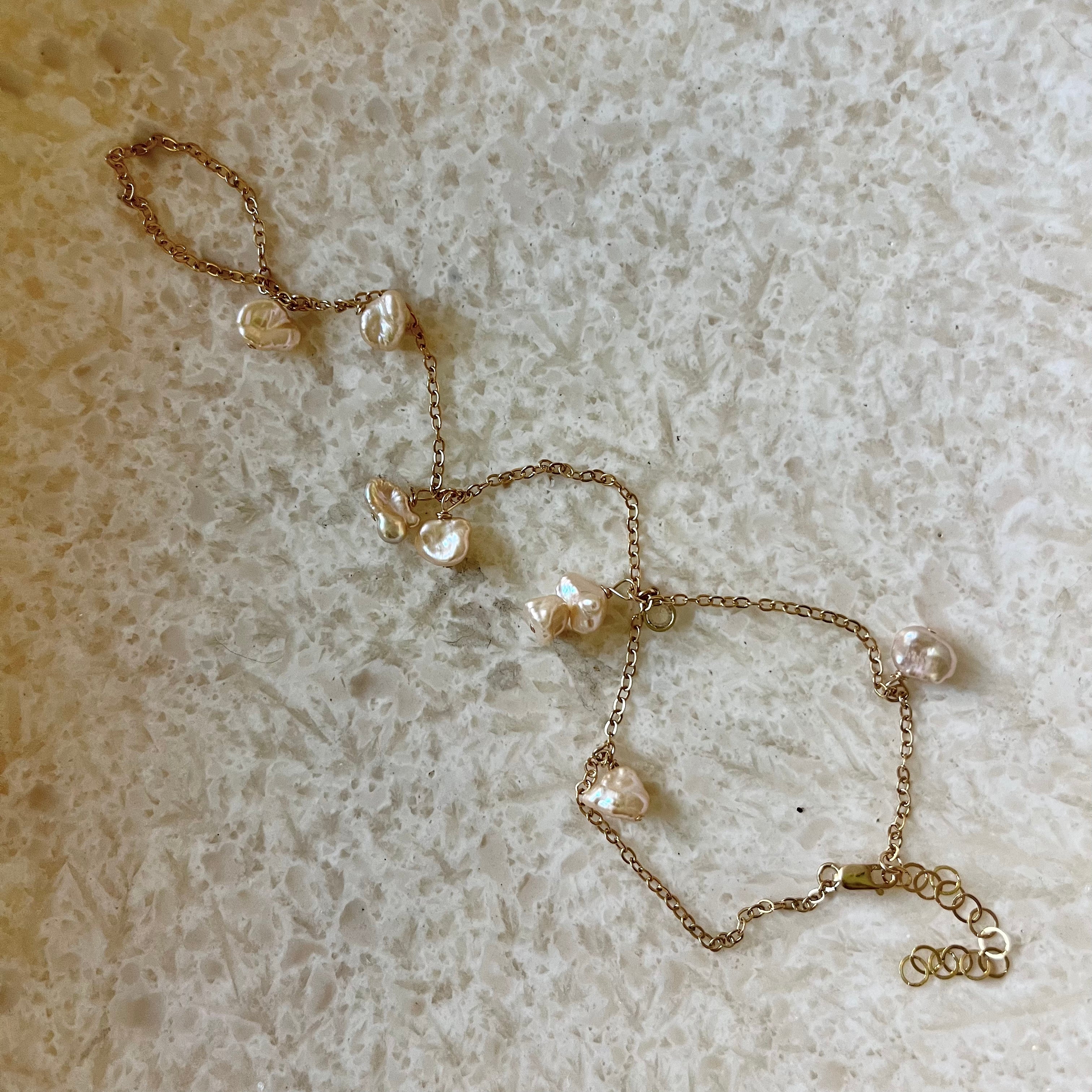Diossis Gold Filled Pearl Hand Chain