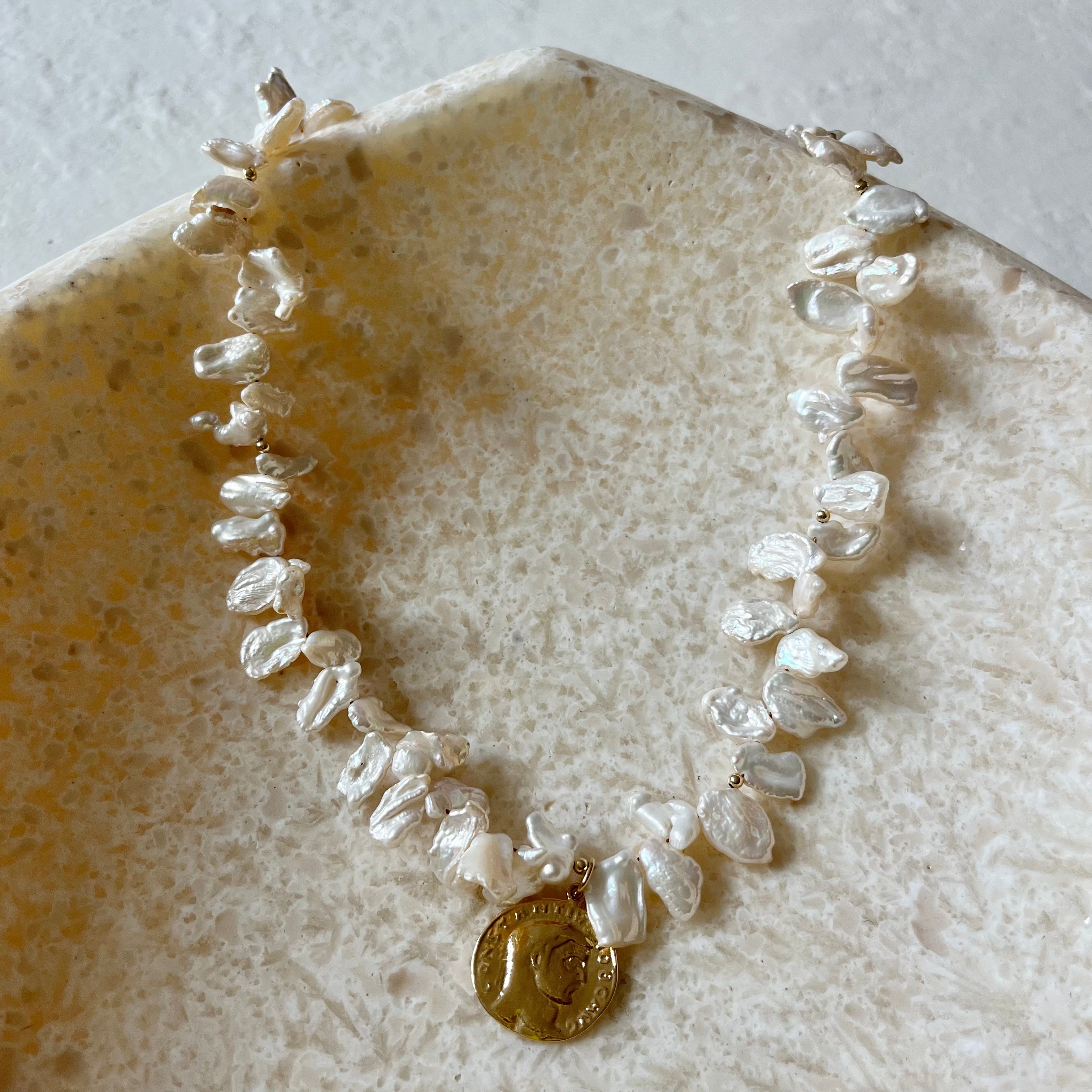 Pieza Pearl Gold Filled Coin Necklace