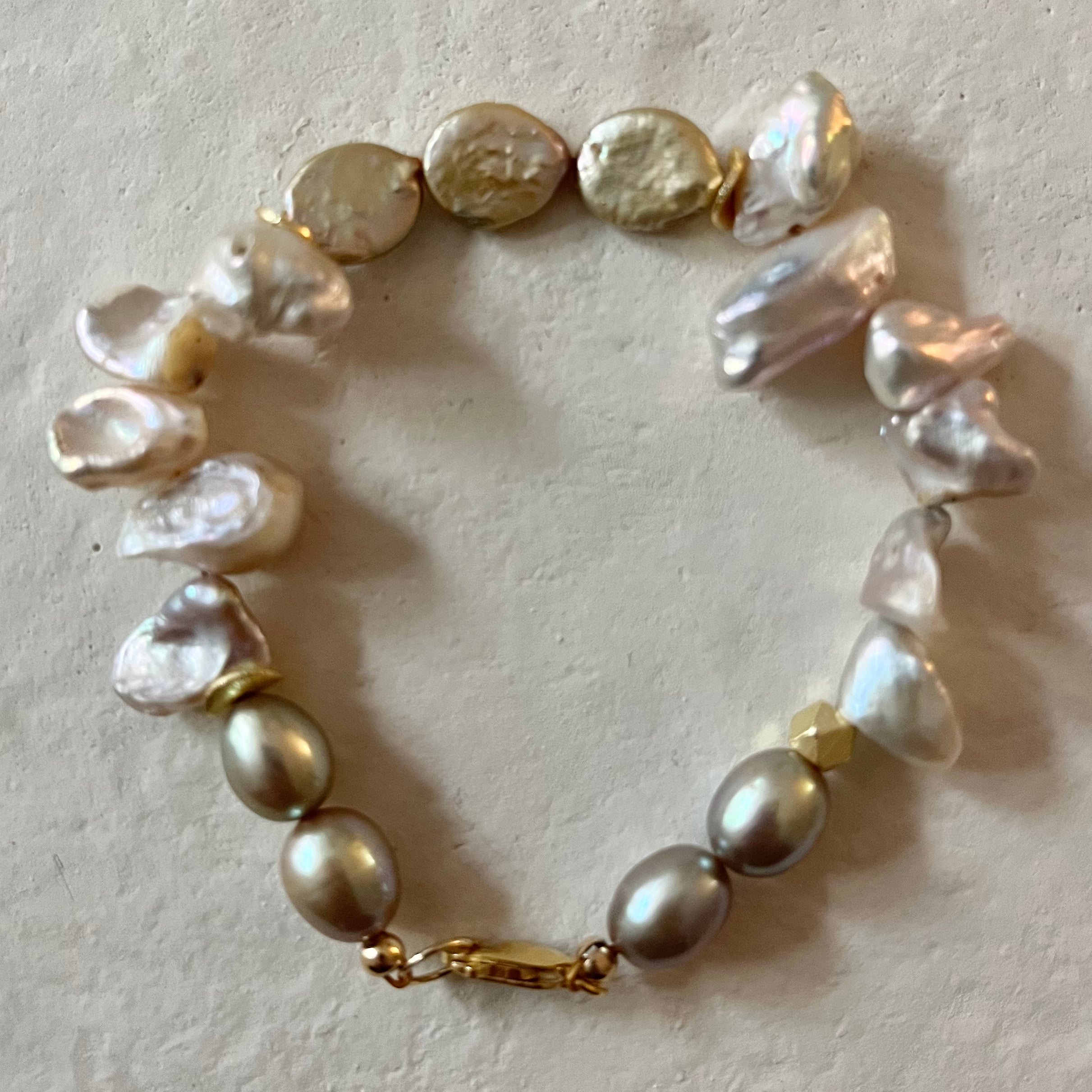 Opalis Pearl Bracelet