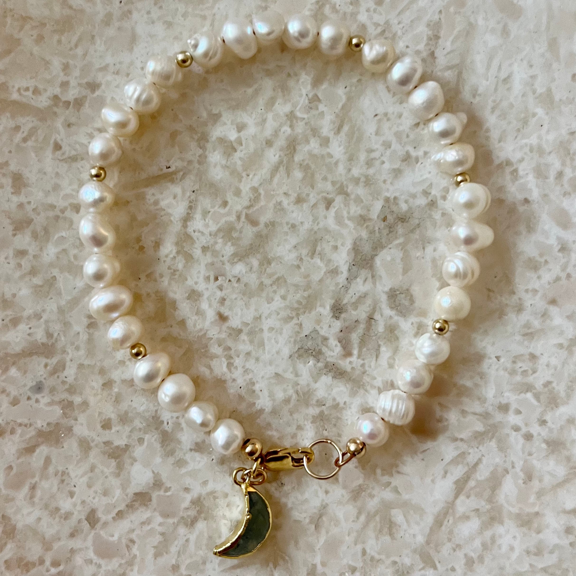 Claridad Pearl Moonstone Moon Charm Bracelet