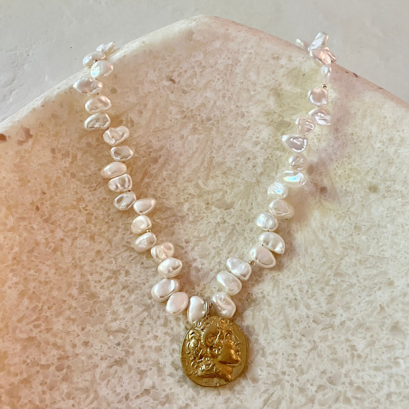 Putith Necklace