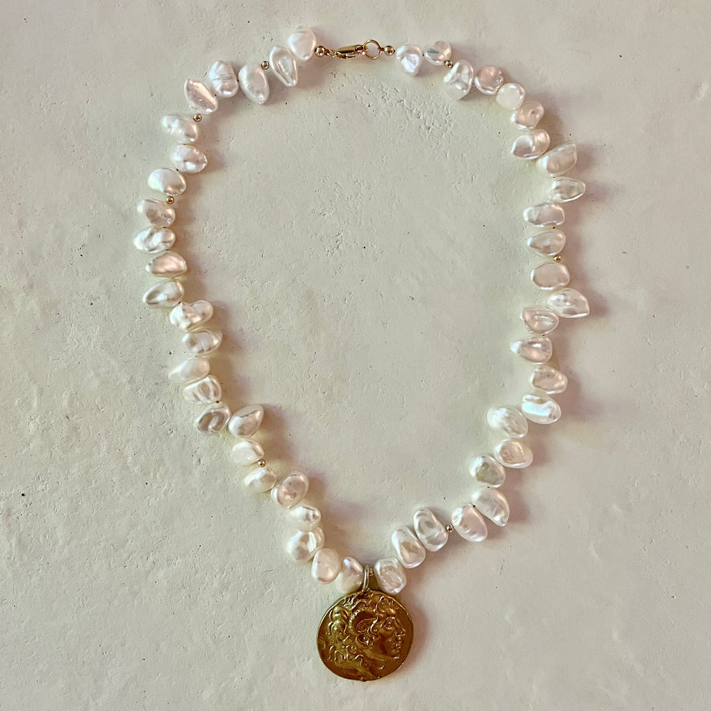 Putith Necklace