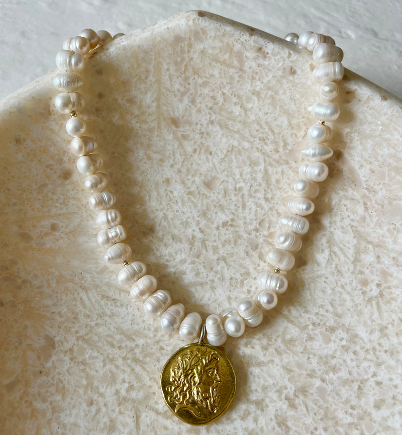 Crema Necklace
