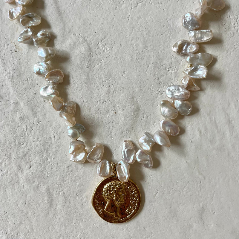 Piena Necklace