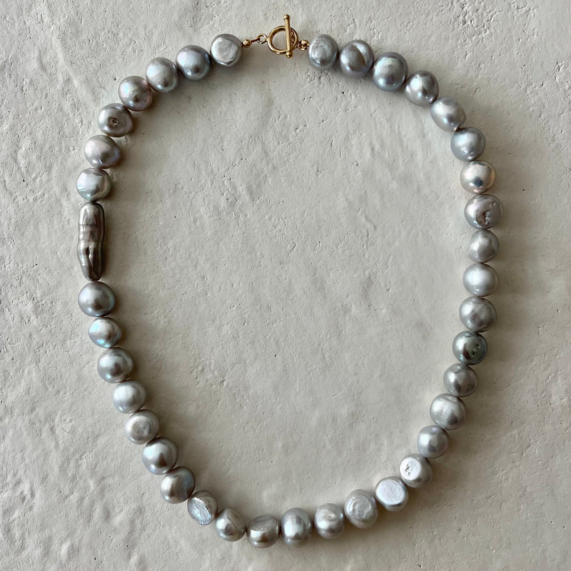 Zilvadi Necklace