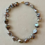 Mis Perlas Necklace