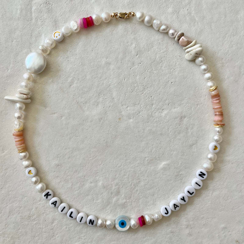 Dos Bebes Necklace