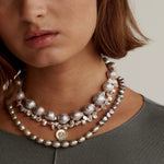 Mis Perlas Necklace
