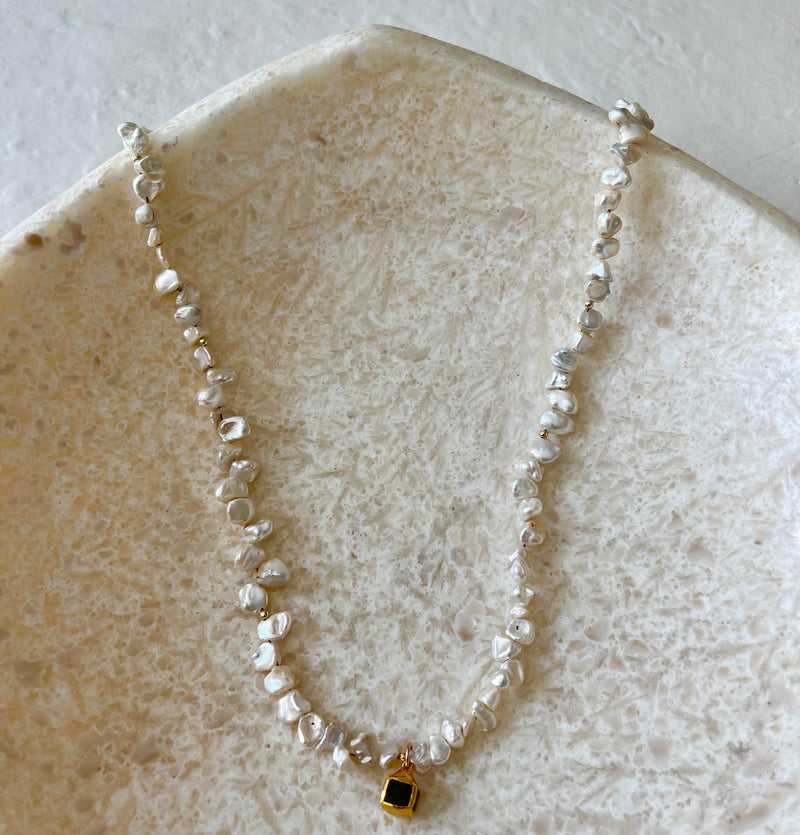 Plezo Necklace