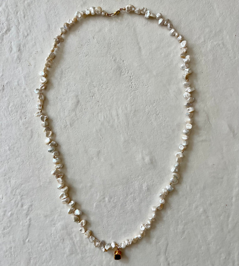 Plezo Necklace